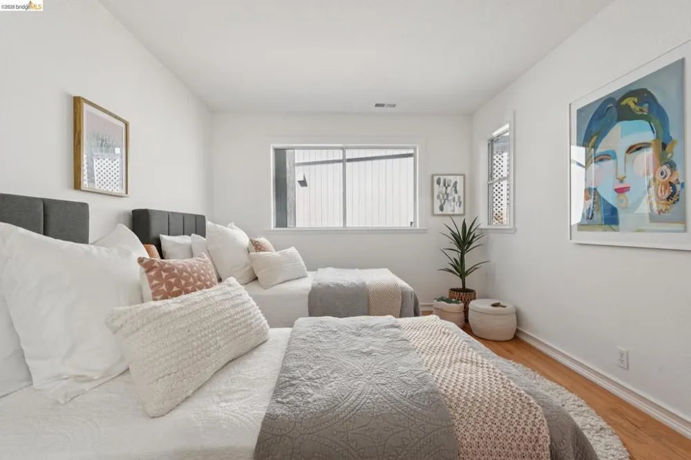 4368 Whittle Ave Oakland, CA 94602