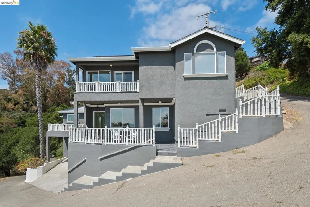 4368 Whittle Ave Oakland, CA 94602