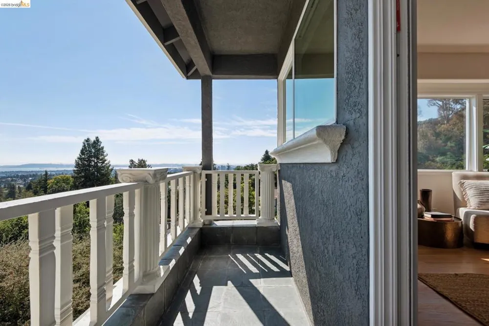 4368 Whittle Ave Oakland, CA 94602