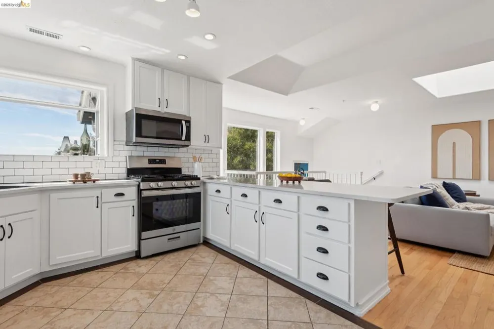 4368 Whittle Ave Oakland, CA 94602