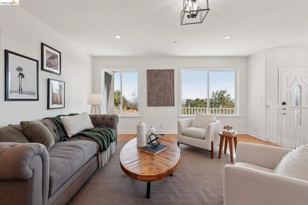 4368 Whittle Ave Oakland, CA 94602