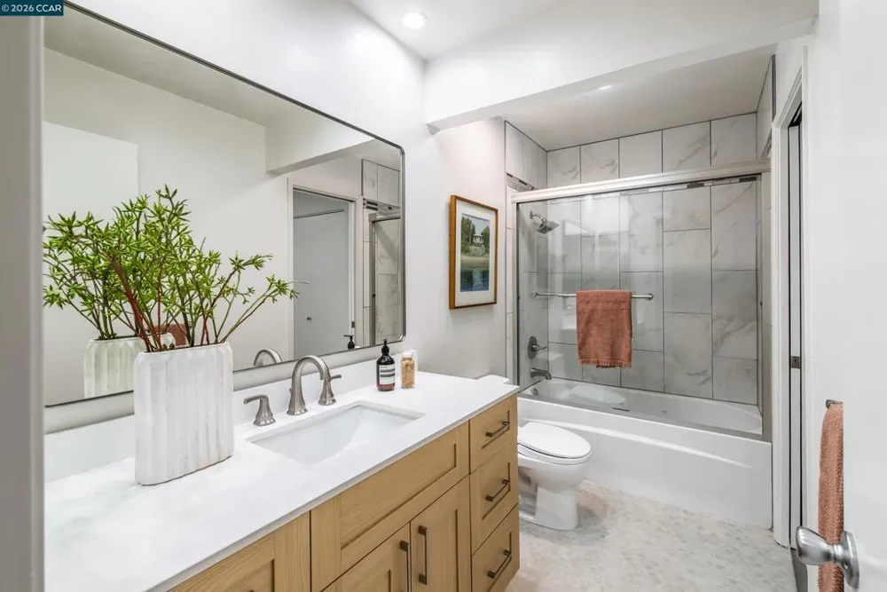 917 Hough Ave #9 Lafayette, CA 94549