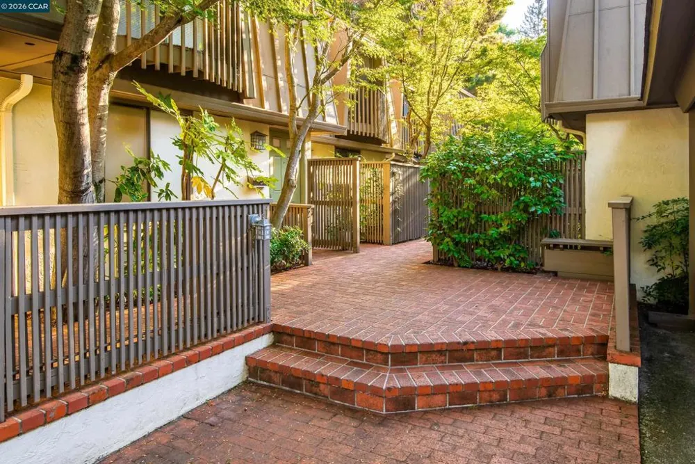 917 Hough Ave #9 Lafayette, CA 94549