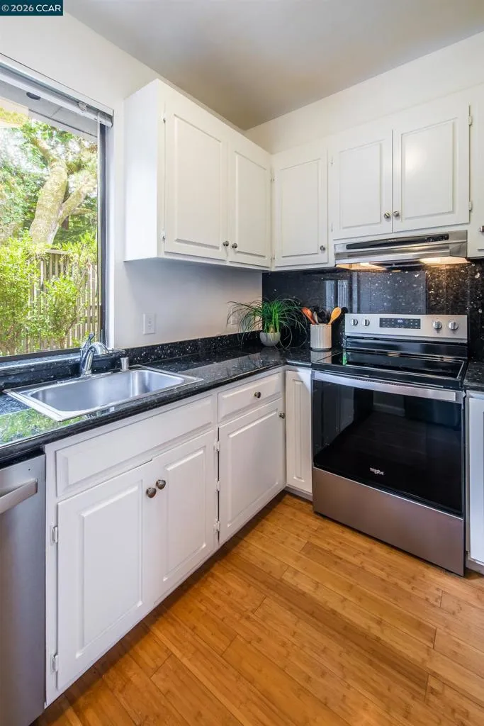917 Hough Ave #9 Lafayette, CA 94549