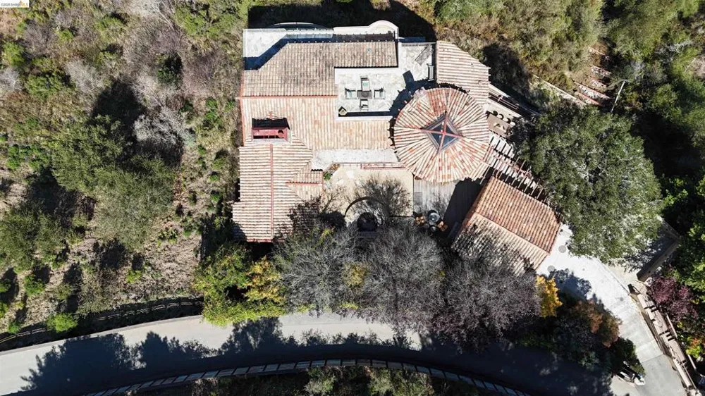 11 Drury Ct Berkeley, CA 94705