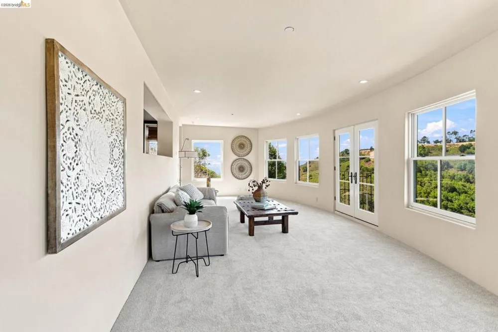 11 Drury Ct Berkeley, CA 94705