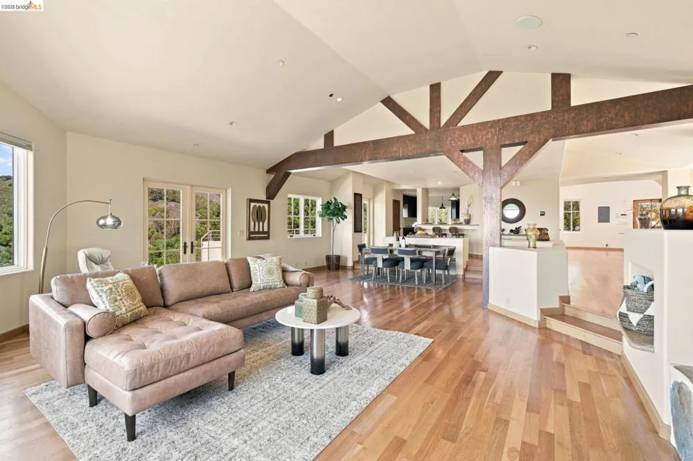 11 Drury Ct Berkeley, CA 94705