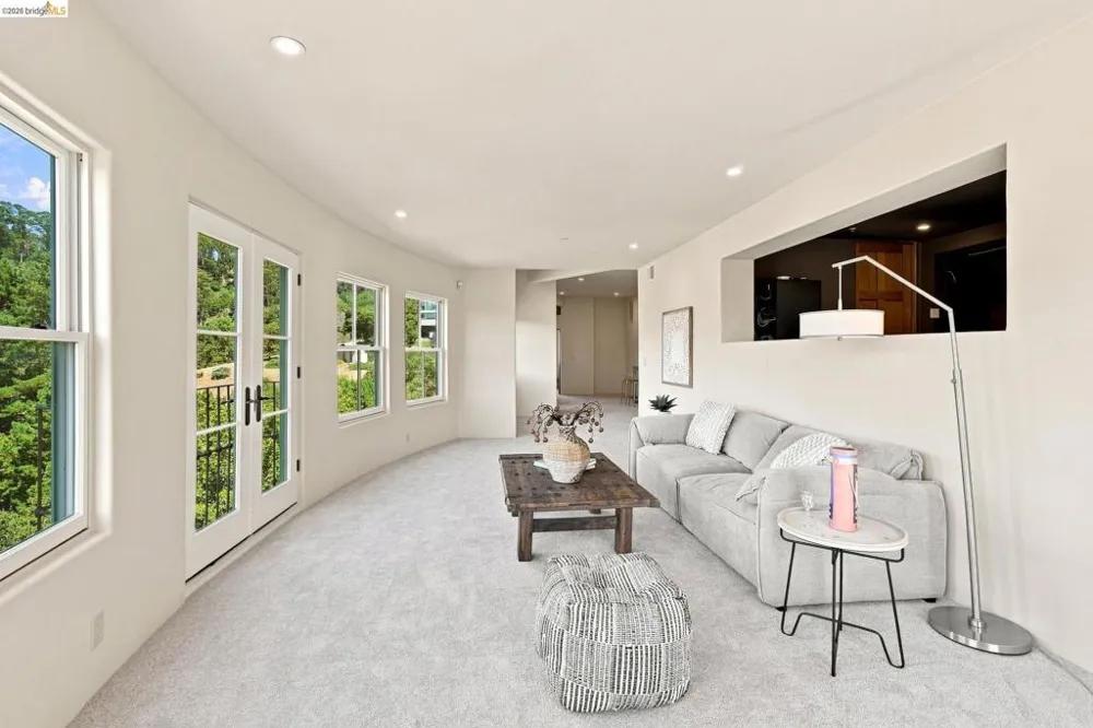 11 Drury Ct Berkeley, CA 94705