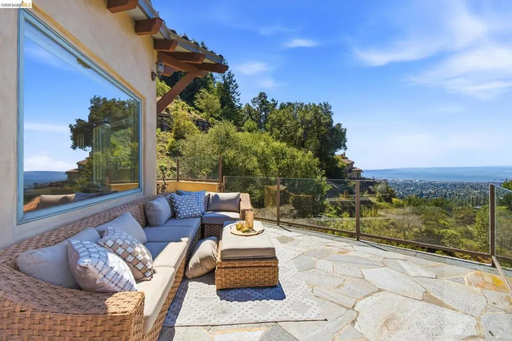 11 Drury Ct Berkeley, CA 94705