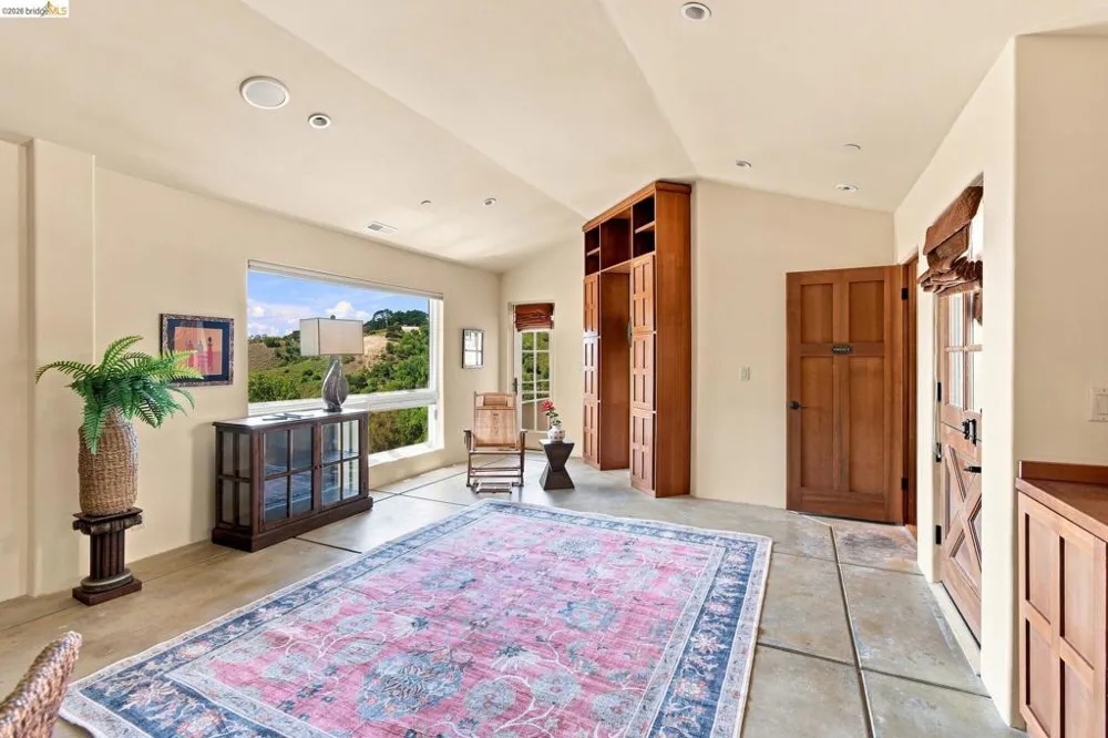 11 Drury Ct Berkeley, CA 94705
