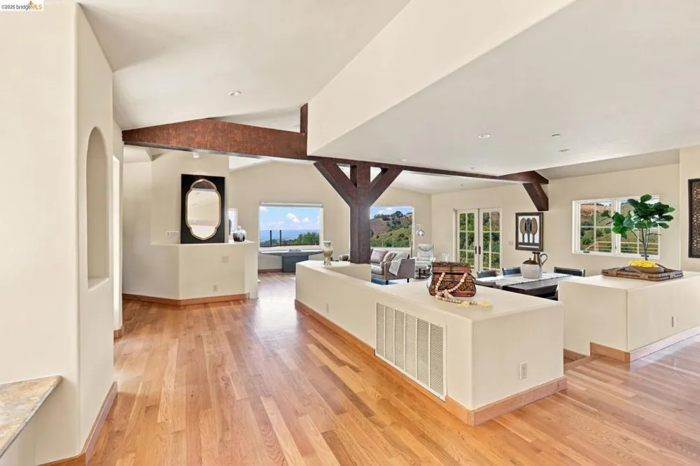 11 Drury Ct Berkeley, CA 94705