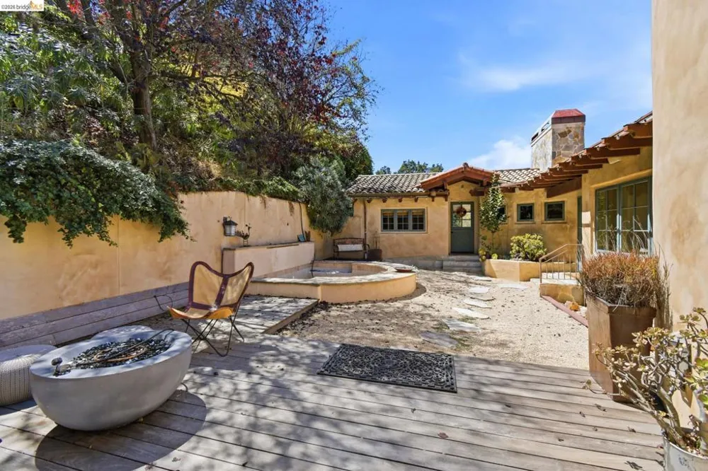 11 Drury Ct Berkeley, CA 94705
