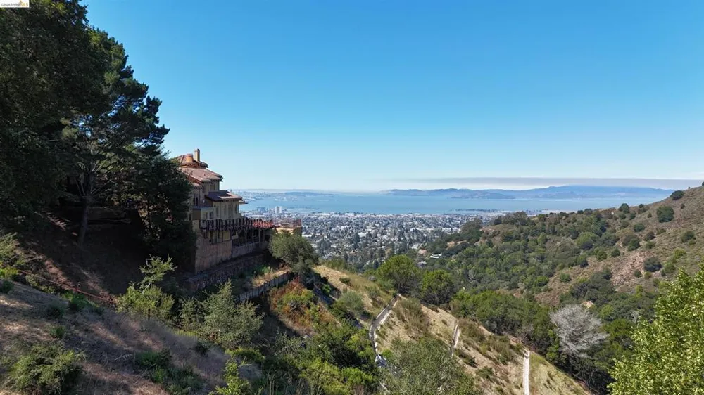 11 Drury Ct Berkeley, CA 94705