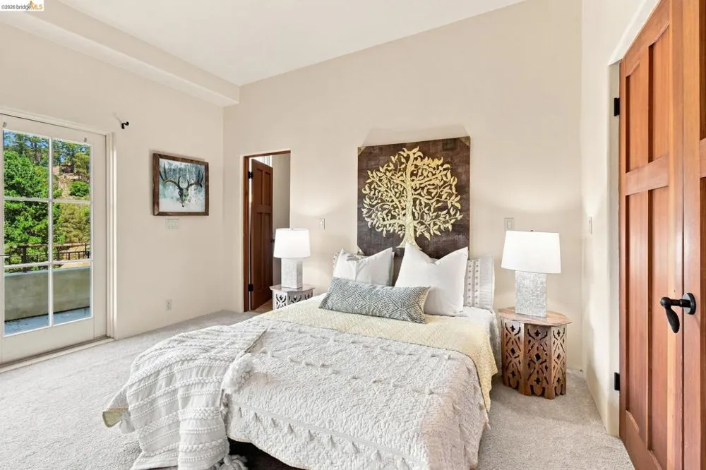 11 Drury Ct Berkeley, CA 94705