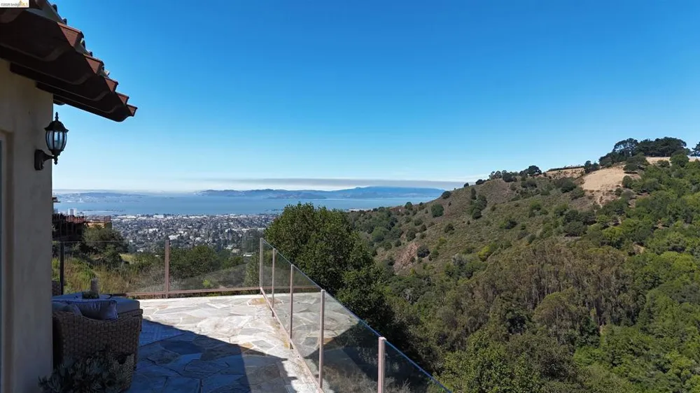 11 Drury Ct Berkeley, CA 94705