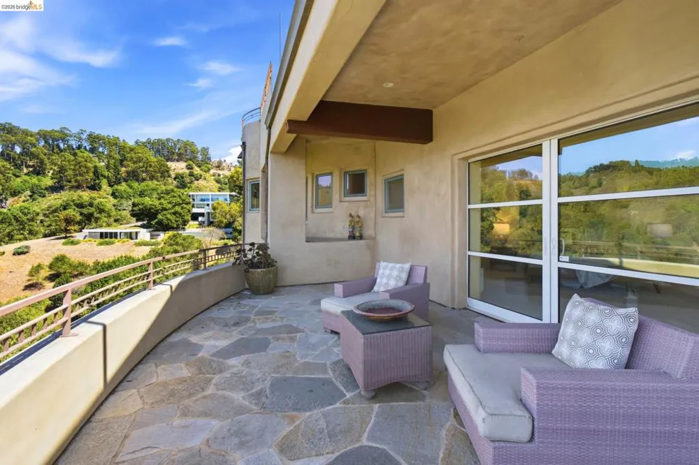 11 Drury Ct Berkeley, CA 94705