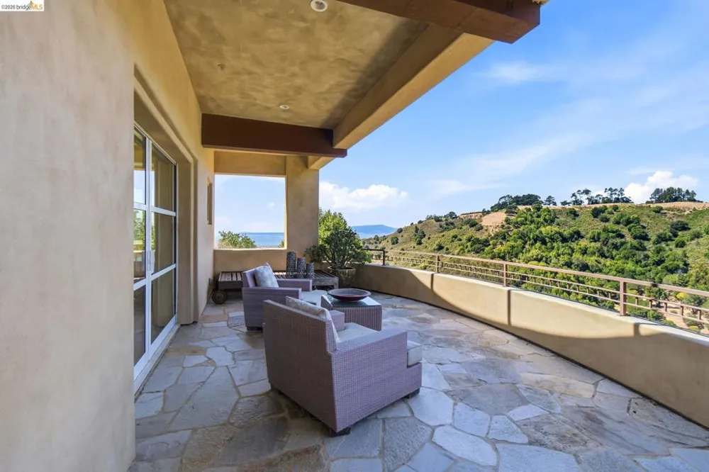 11 Drury Ct Berkeley, CA 94705