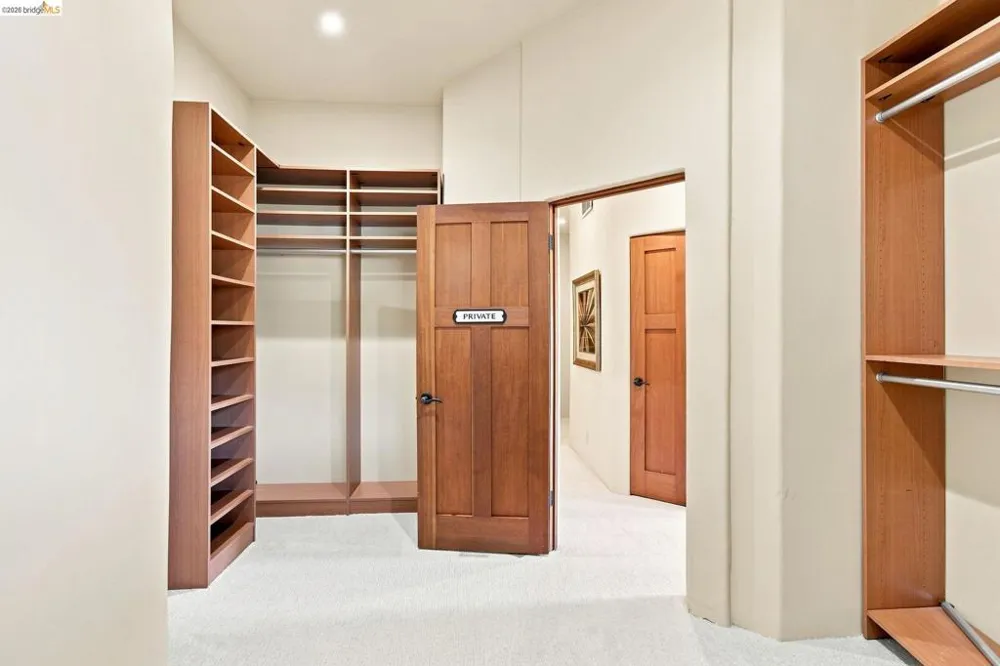 11 Drury Ct Berkeley, CA 94705