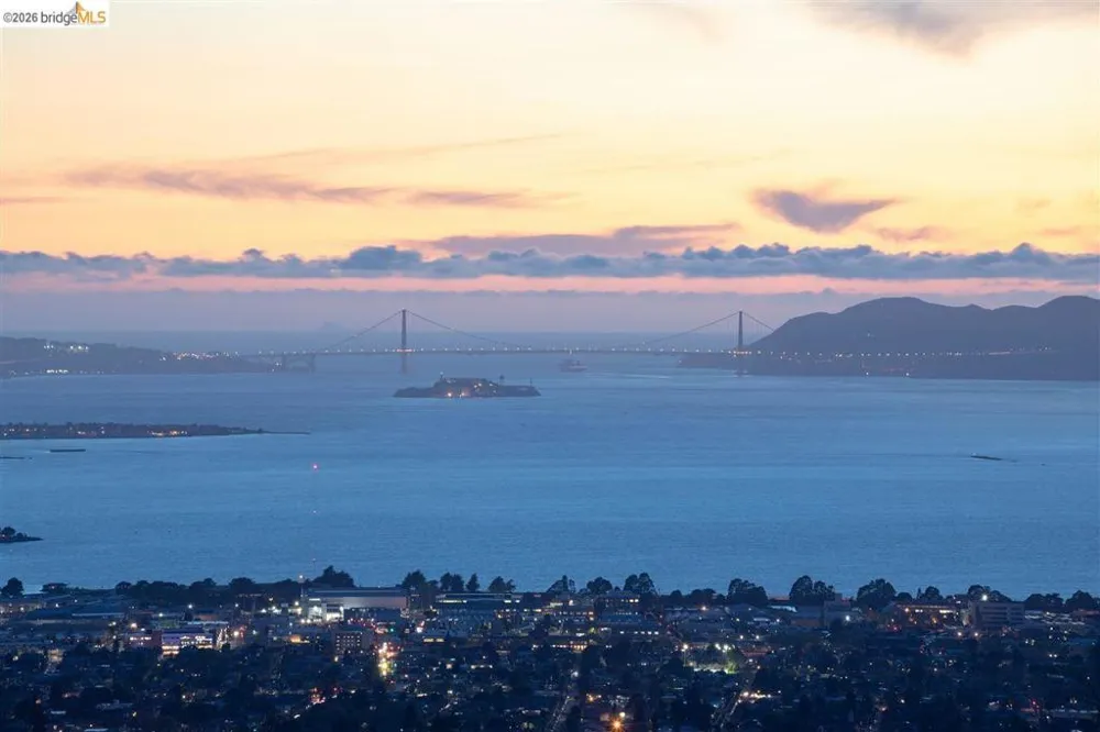 11 Drury Ct Berkeley, CA 94705
