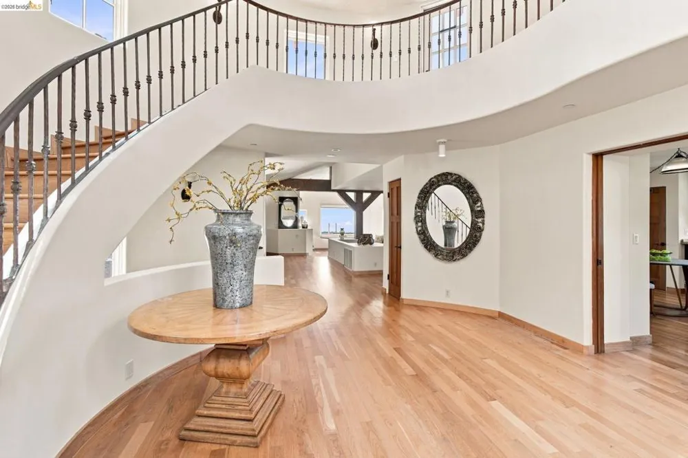 11 Drury Ct Berkeley, CA 94705