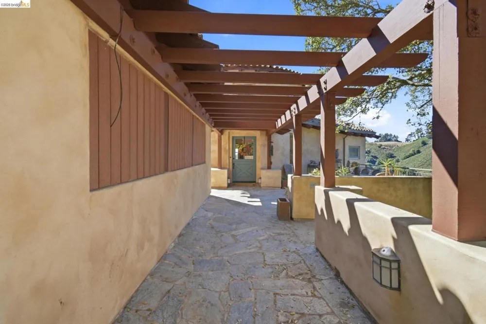 11 Drury Ct Berkeley, CA 94705