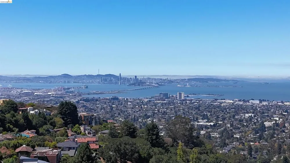 11 Drury Ct Berkeley, CA 94705