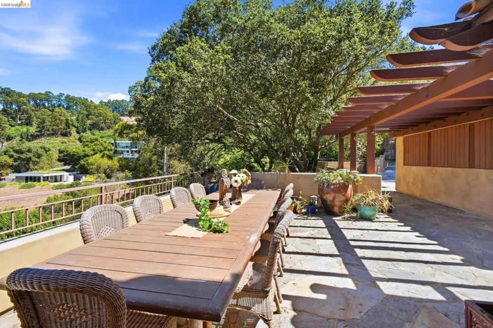 11 Drury Ct Berkeley, CA 94705