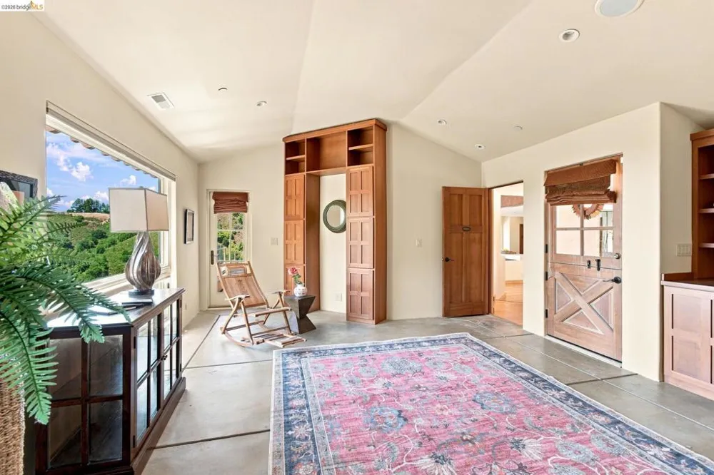 11 Drury Ct Berkeley, CA 94705