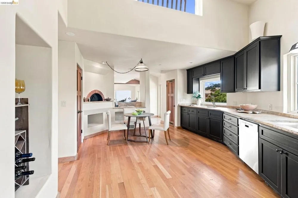 11 Drury Ct Berkeley, CA 94705