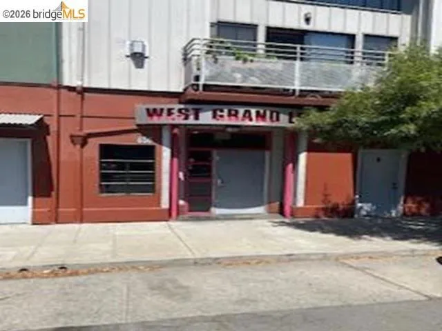 850 W Grand Ave #17 Oakland, CA 94607