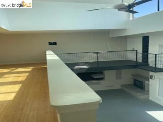 850 W Grand Ave #17 Oakland, CA 94607
