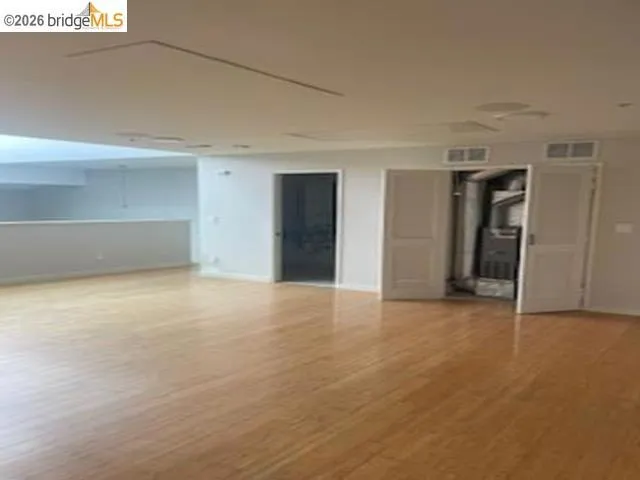 850 W Grand Ave #17 Oakland, CA 94607