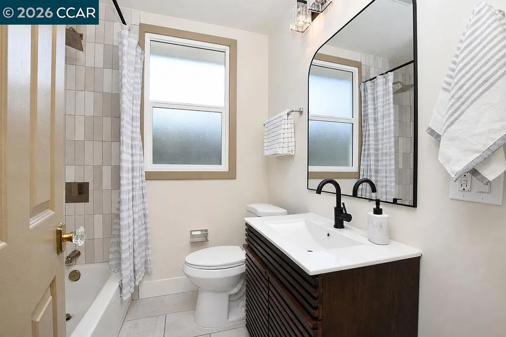 1024 Mariposa St Vallejo, CA 94590