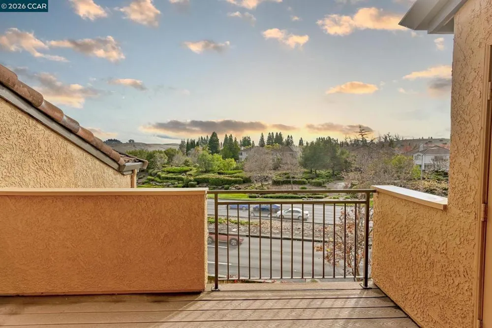 440 Bollinger Canyon Ln. #396 San Ramon, CA 94582