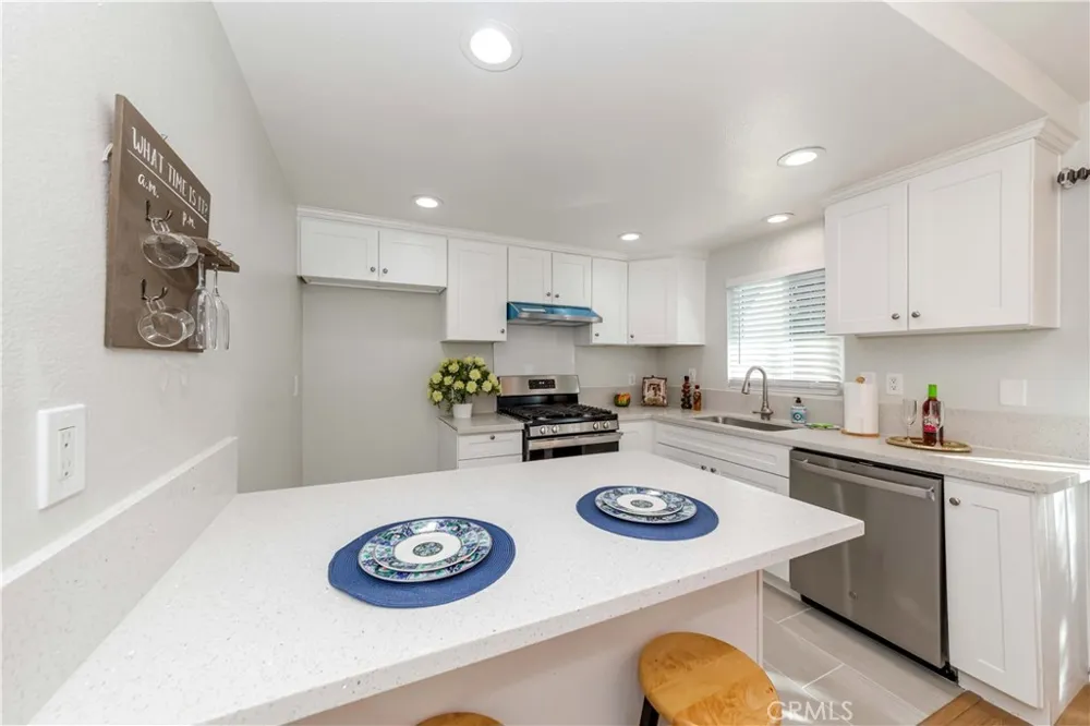 918 Huntington Dr #O Duarte, CA 91010