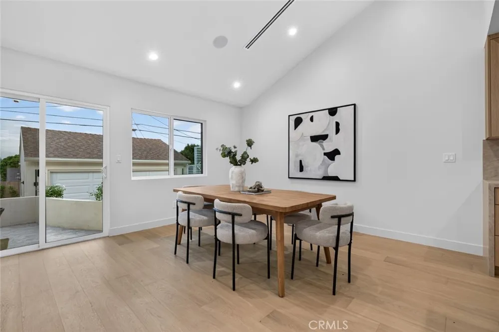 2213 Jolley Burbank, CA 91504
