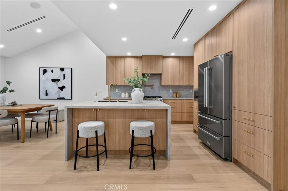 2213 Jolley Burbank, CA 91504