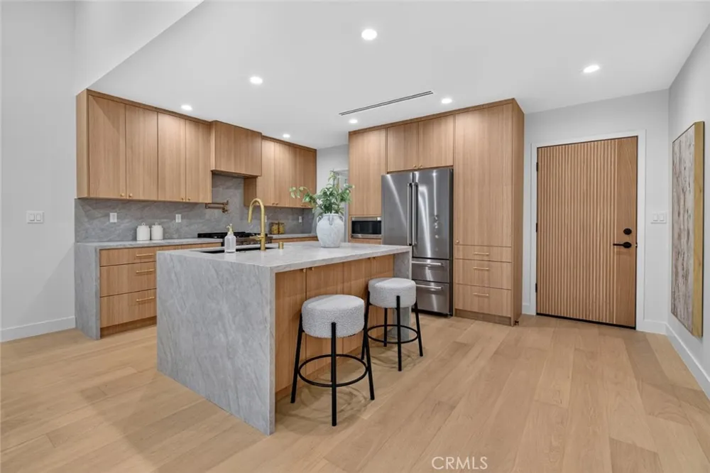 2213 Jolley Burbank, CA 91504