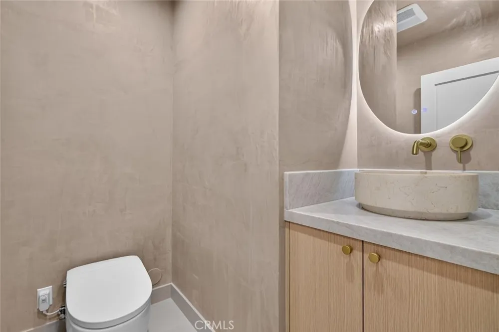 2213 Jolley Burbank, CA 91504