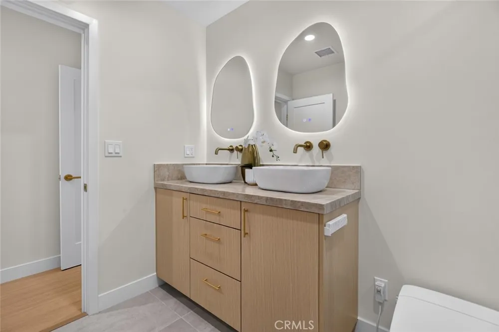 2213 Jolley Burbank, CA 91504