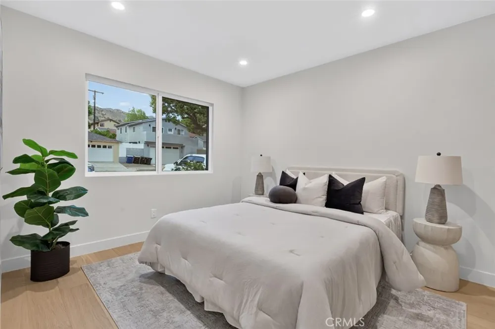 2213 Jolley Burbank, CA 91504