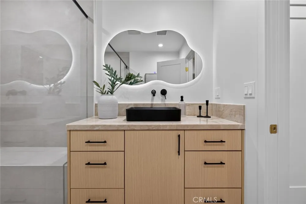 2213 Jolley Burbank, CA 91504