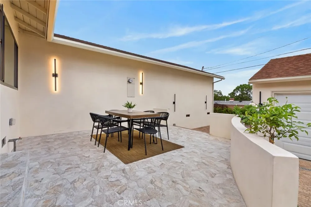 2213 Jolley Burbank, CA 91504