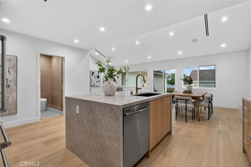 2213 Jolley Burbank, CA 91504