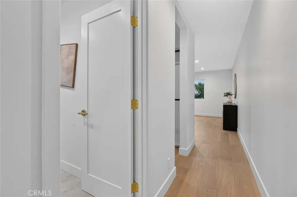 2213 Jolley Burbank, CA 91504
