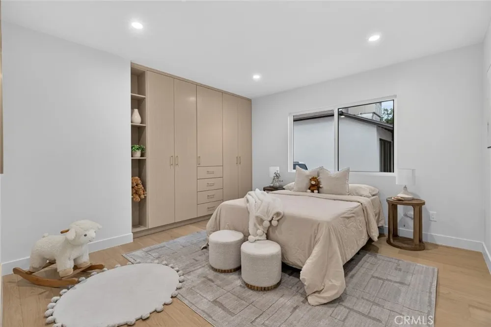2213 Jolley Burbank, CA 91504
