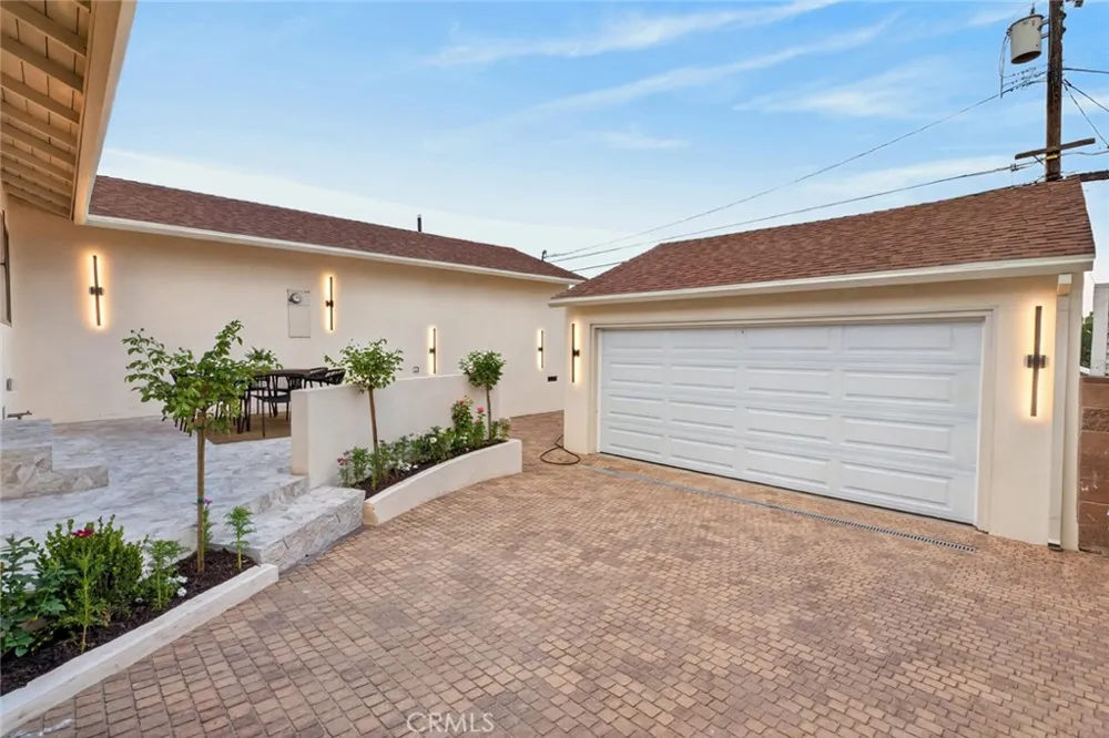 2213 Jolley Burbank, CA 91504