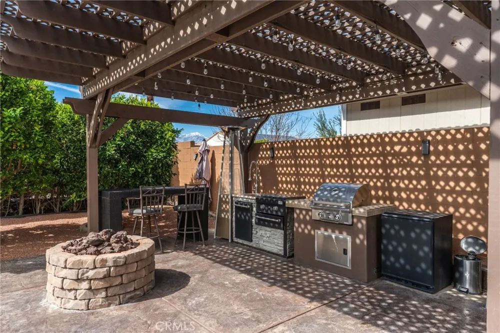 13815 Del Ray Desert Hot Springs, CA 92240