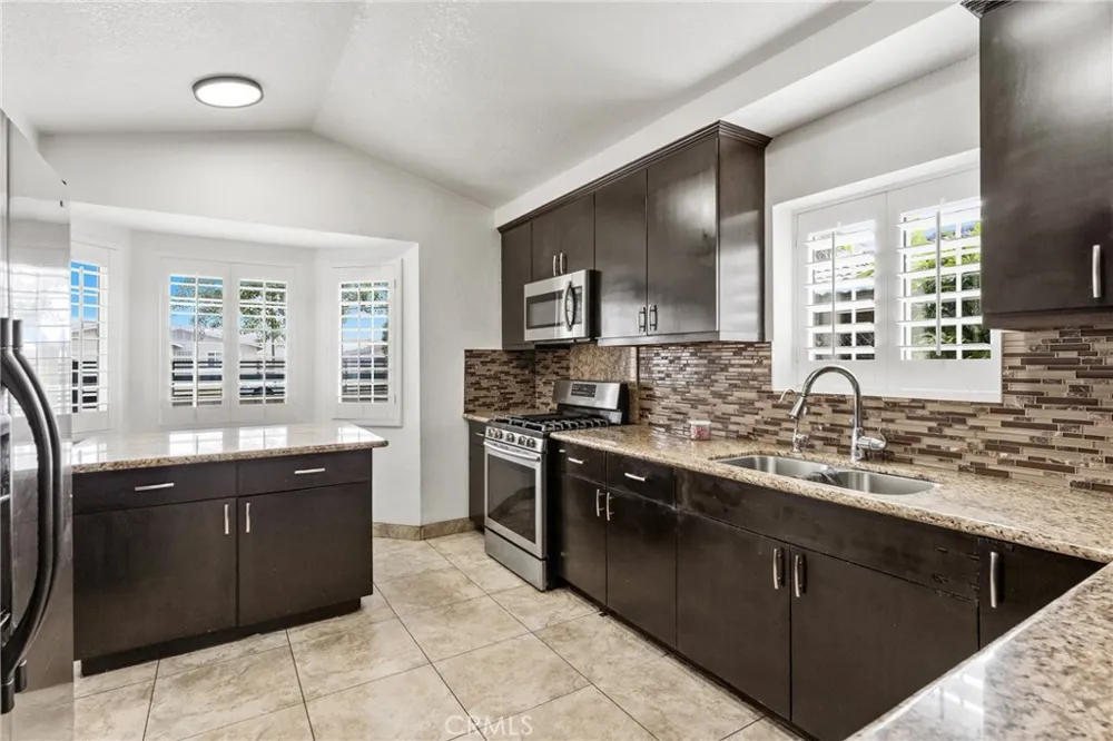 13815 Del Ray Desert Hot Springs, CA 92240