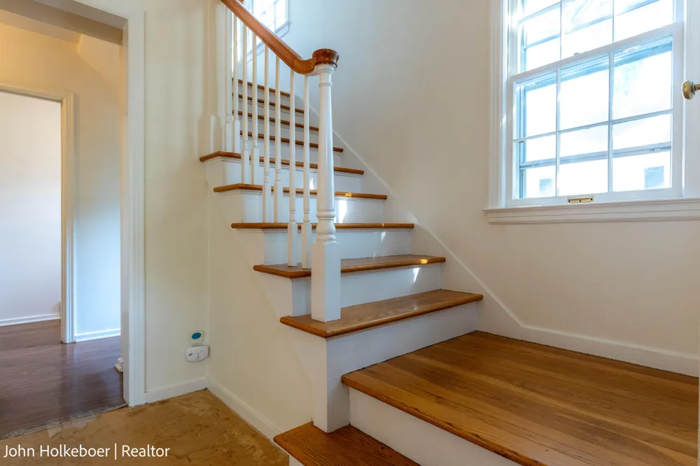 1126 Kenesaw Drive SE East Grand Rapids, MI 49506